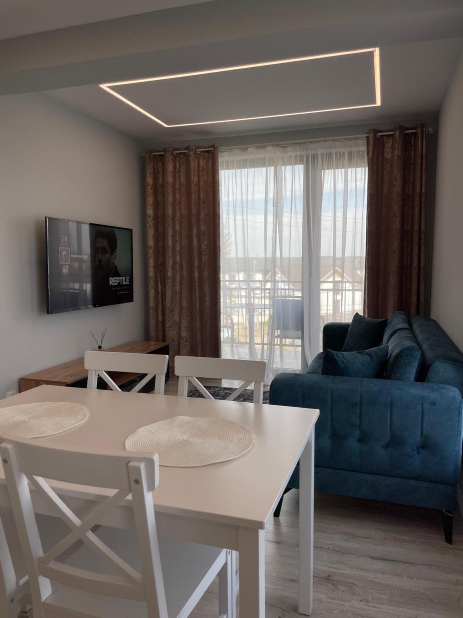 Noah Apartment Self Check-In Otopeni Bagian luar foto